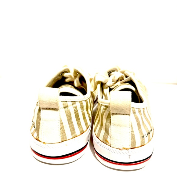 Tommy Hilfiger - Picture 13 of 14